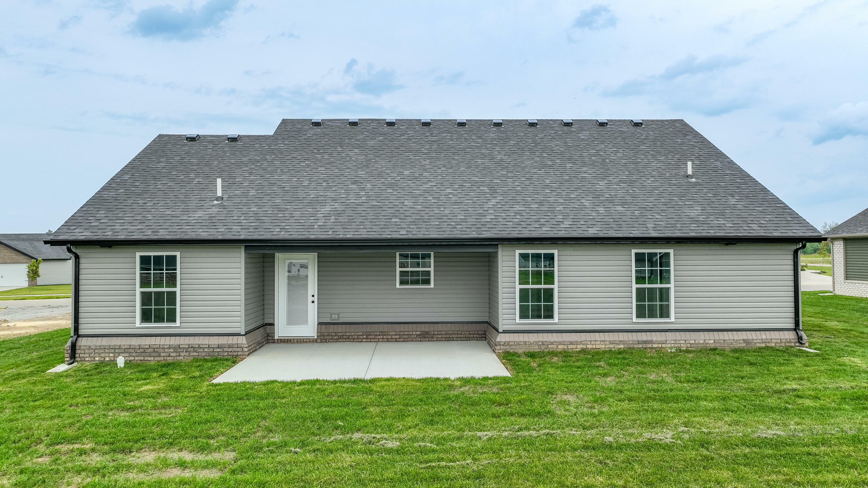 Property Photo: 205 Navajo Drive KY 40475