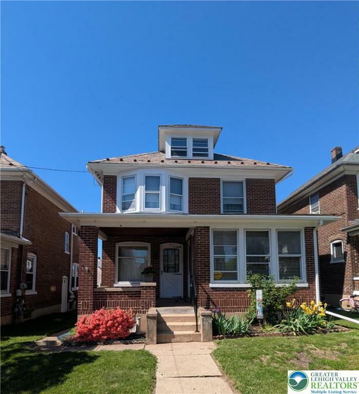 147 W Berwick Street  Easton PA 18042 photo