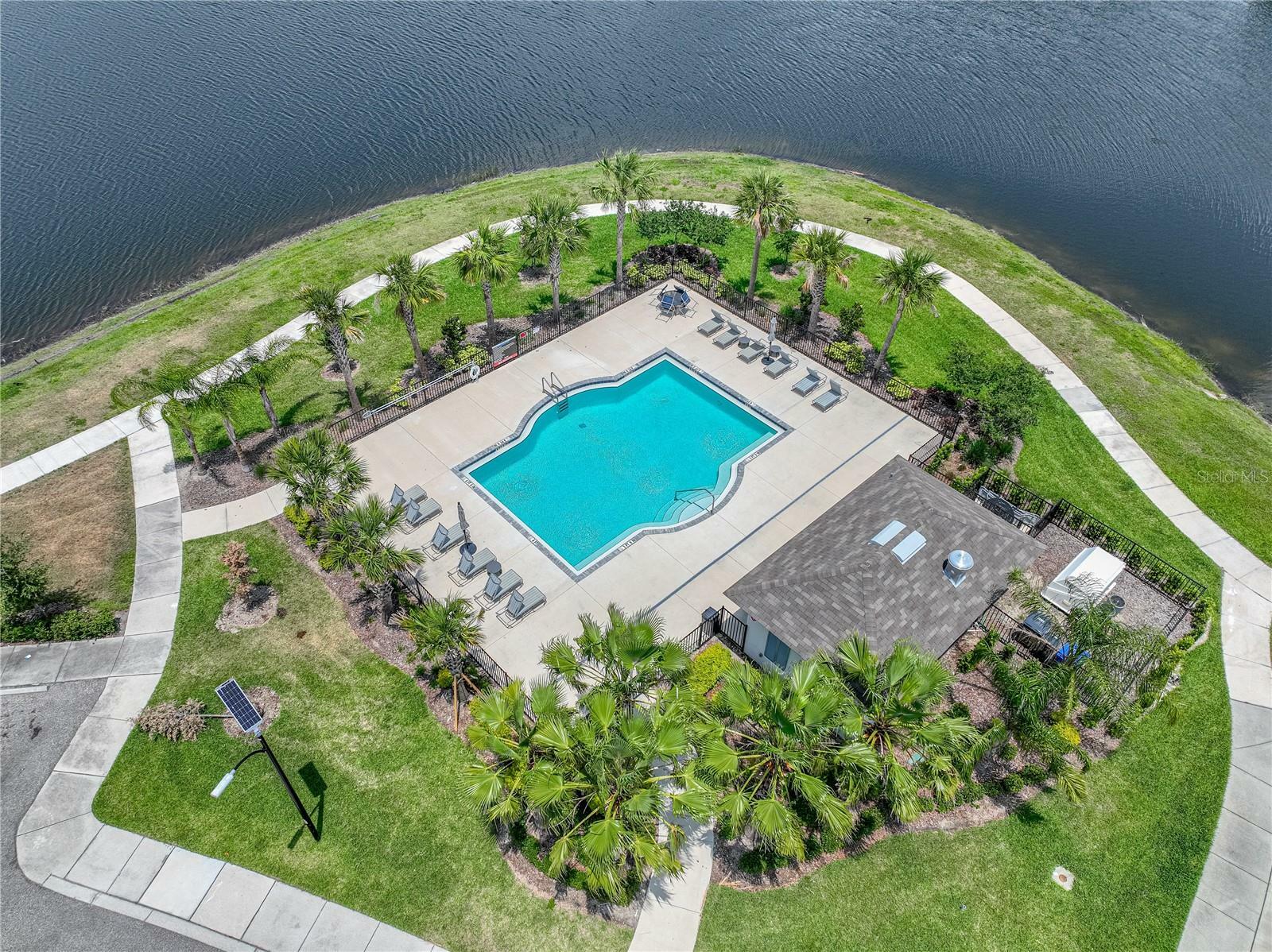 Property Photo: 413 Royal Empress Drive FL 33570