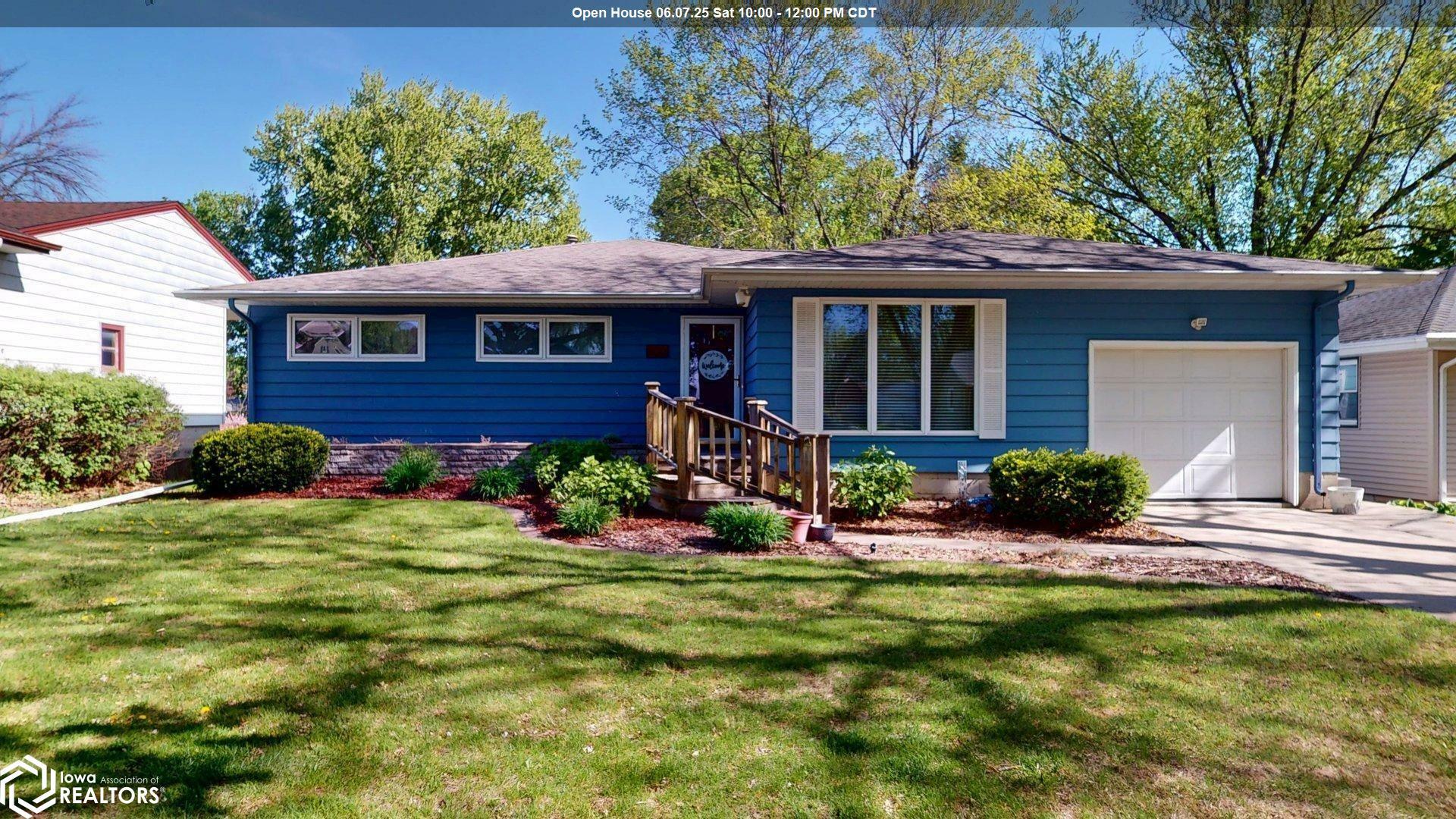 Property Photo: 920 14th St IA 50401