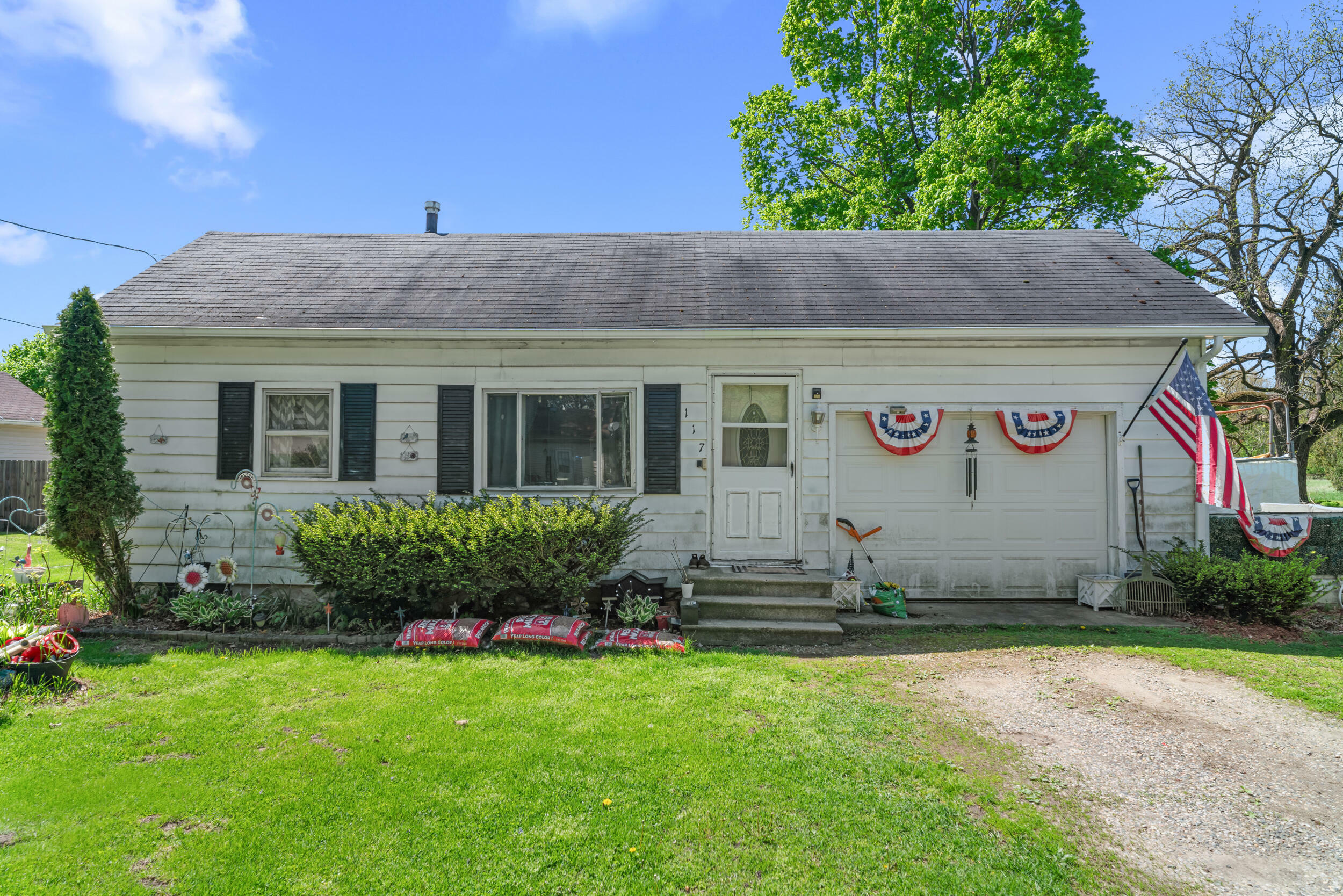117 Hanover Court  Hanover MI 49241 photo