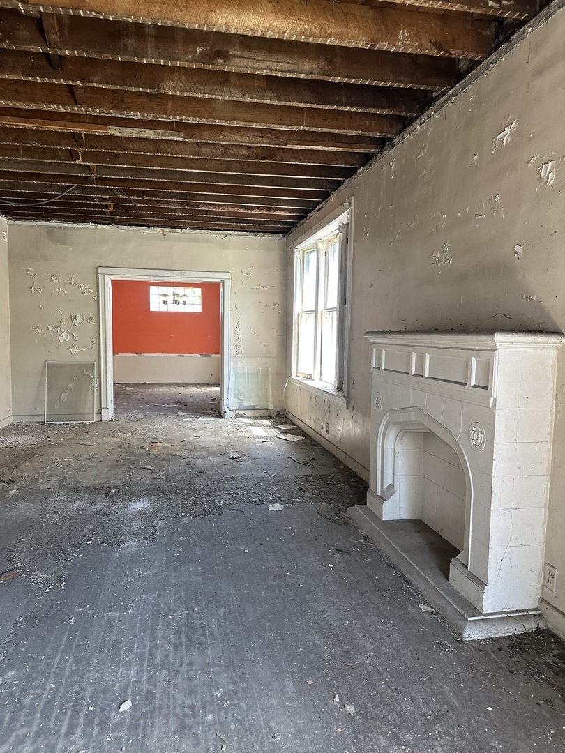 Property Photo: 7347 S Paxton Avenue IL 60649
