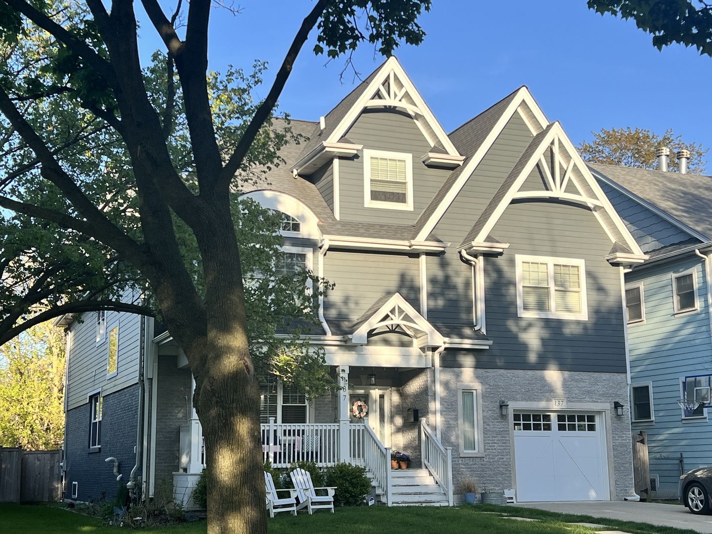 Property Photo:  137 Drexel Avenue  IL 60525 
