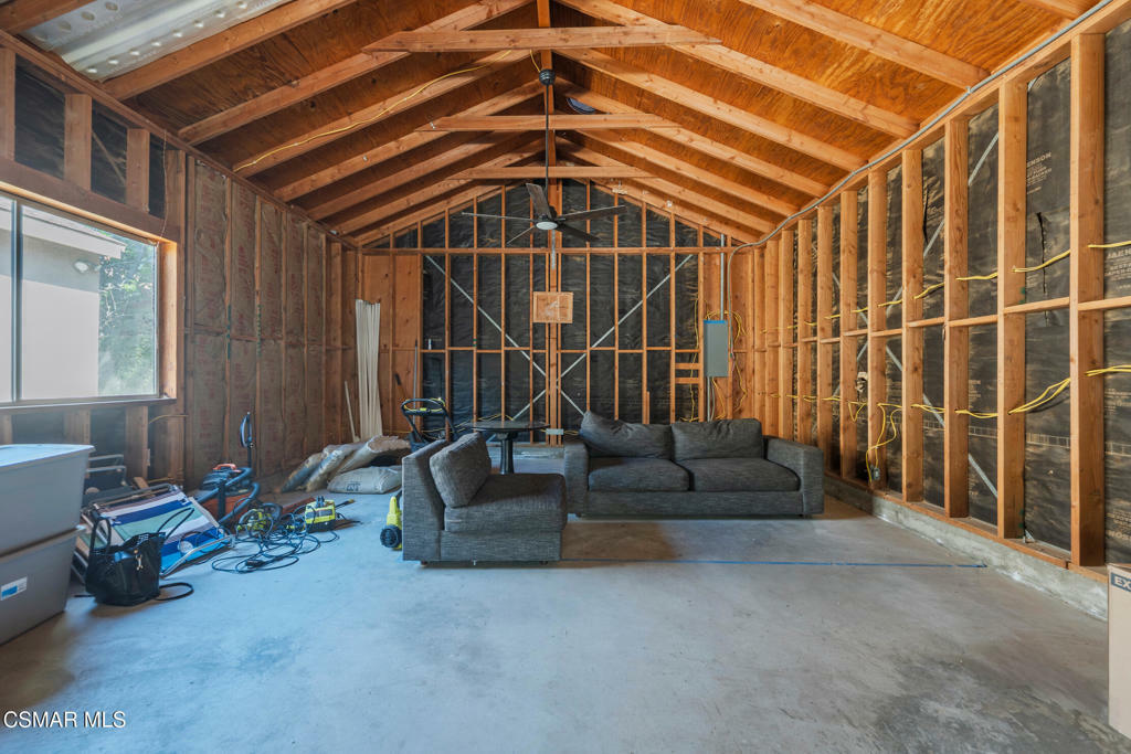 Property Photo:  6120 Zelzah Avenue  CA 91316 
