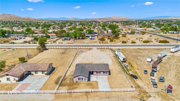 Property Photo:  40729 171th  CA 93535 