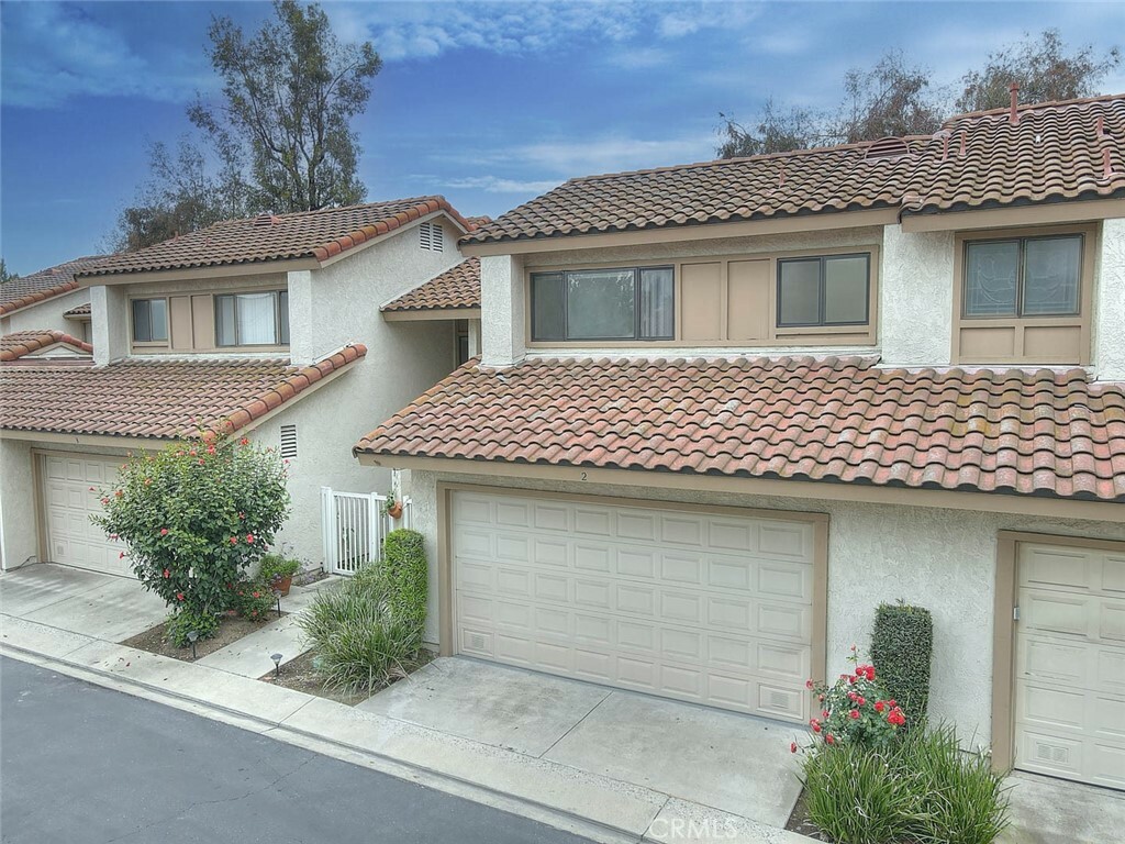 Property Photo:  23020 Paseo De Terrado 2  CA 91765 