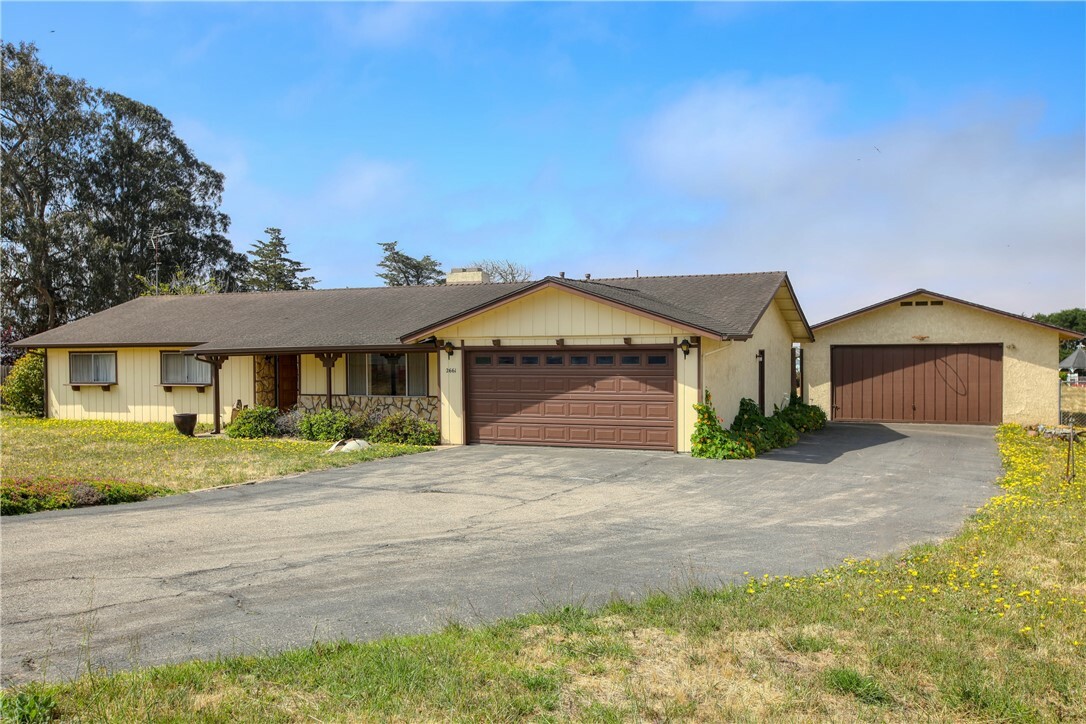 Property Photo:  2661 Southview Avenue  CA 93420 