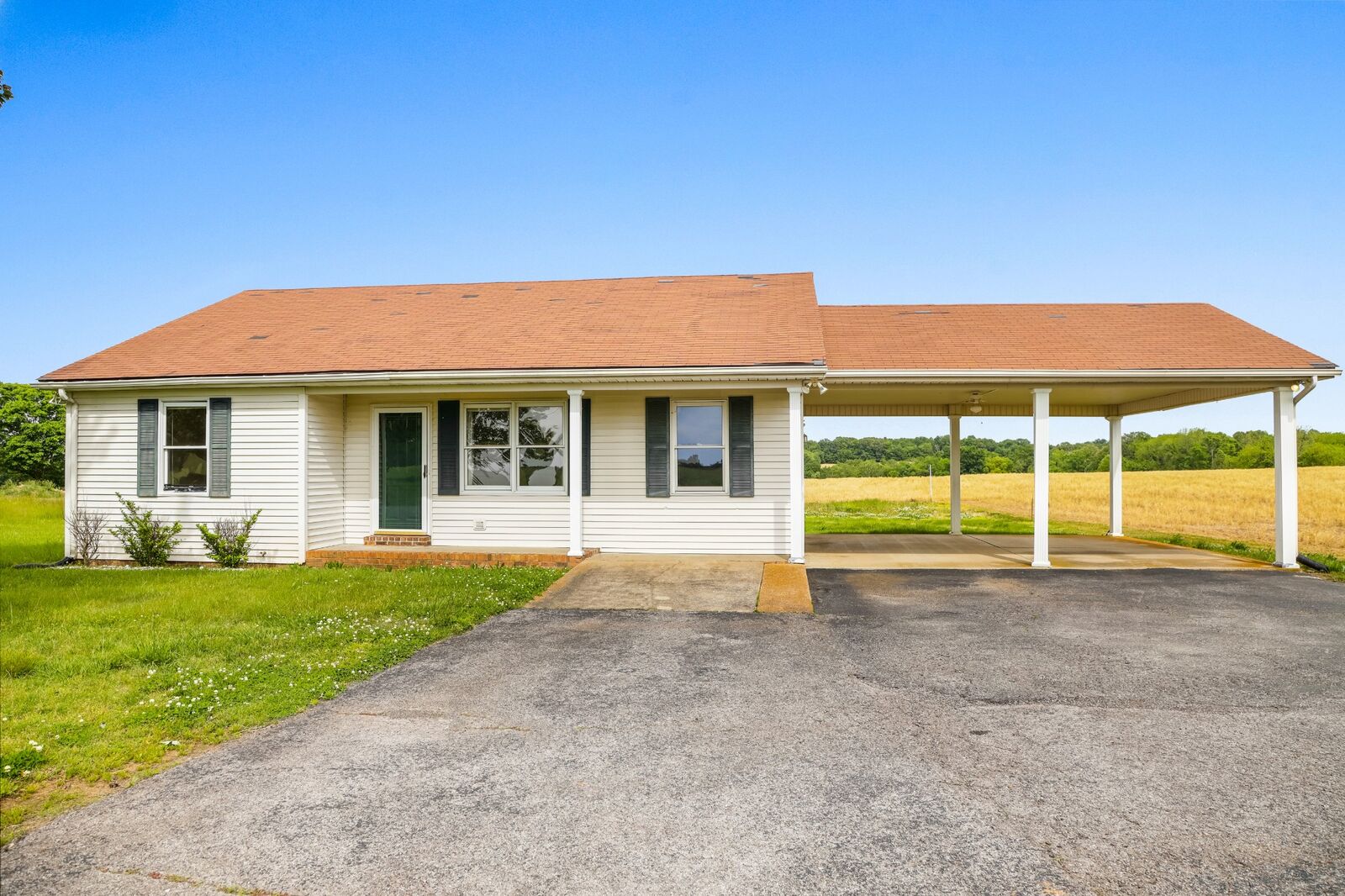 Property Photo: 4170 Dot Rd TN 37172