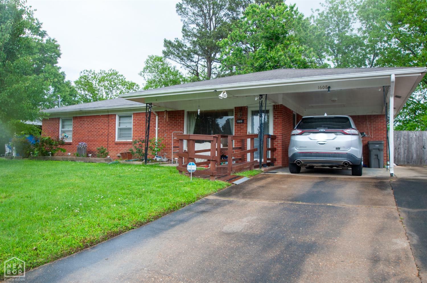 Property Photo: 1608 N Easy AR 72401