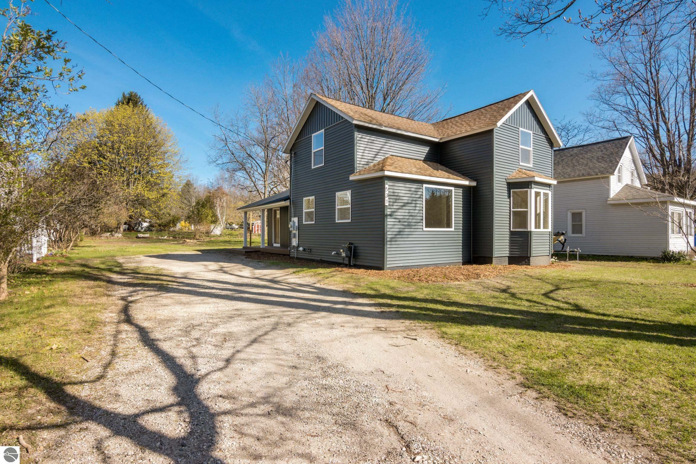 Property Photo: 531 Corning Avenue MI 49635