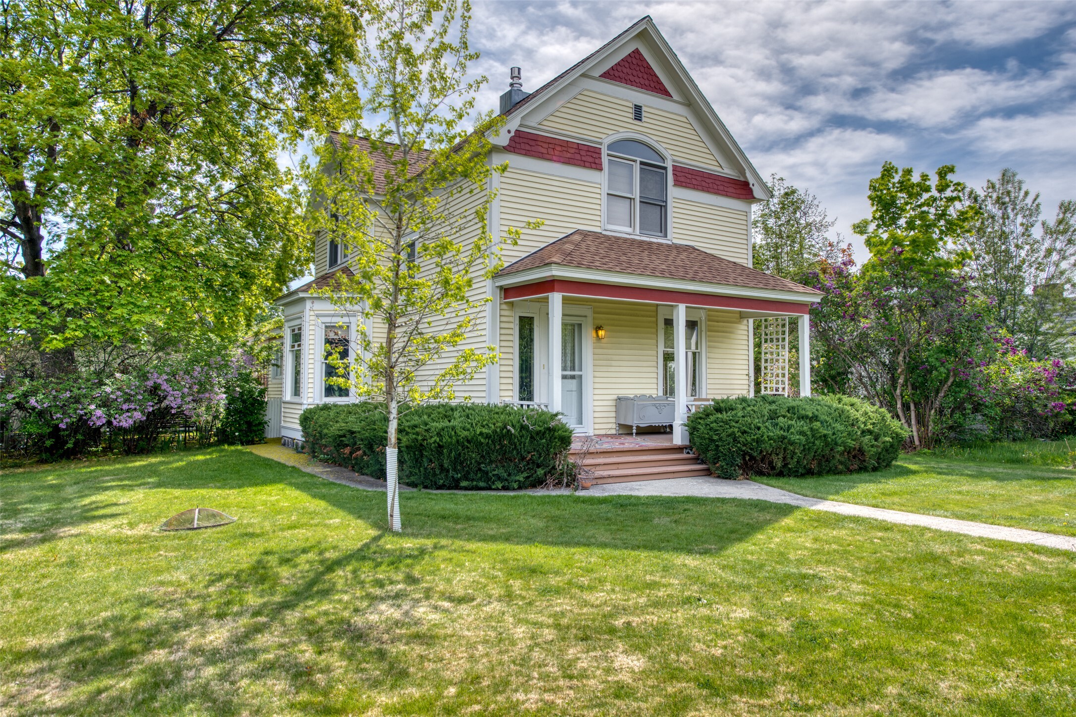Property Photo:  206 S 4th Street  MT 59840 