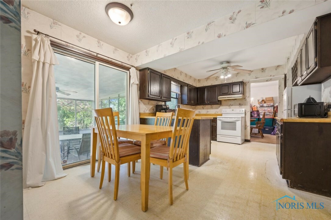 Property Photo: 6120 W Pembridge Drive OH 43615
