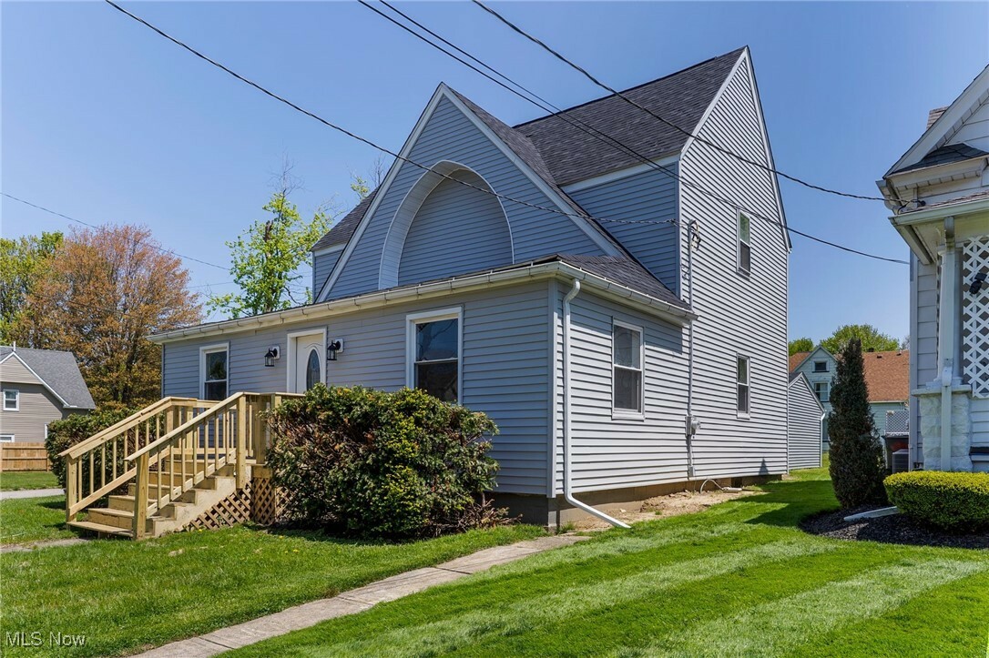 Property Photo: 546 Harbor Street OH 44030