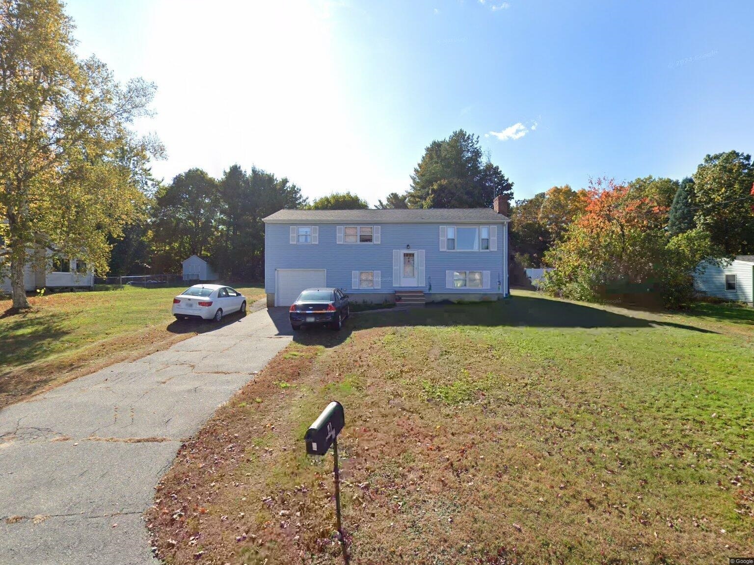 Property Photo: 4 Birchwood Road NH 03079