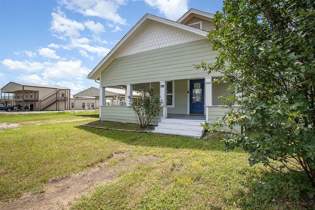 Property Photo: 301 Sycamore Street TX 75101