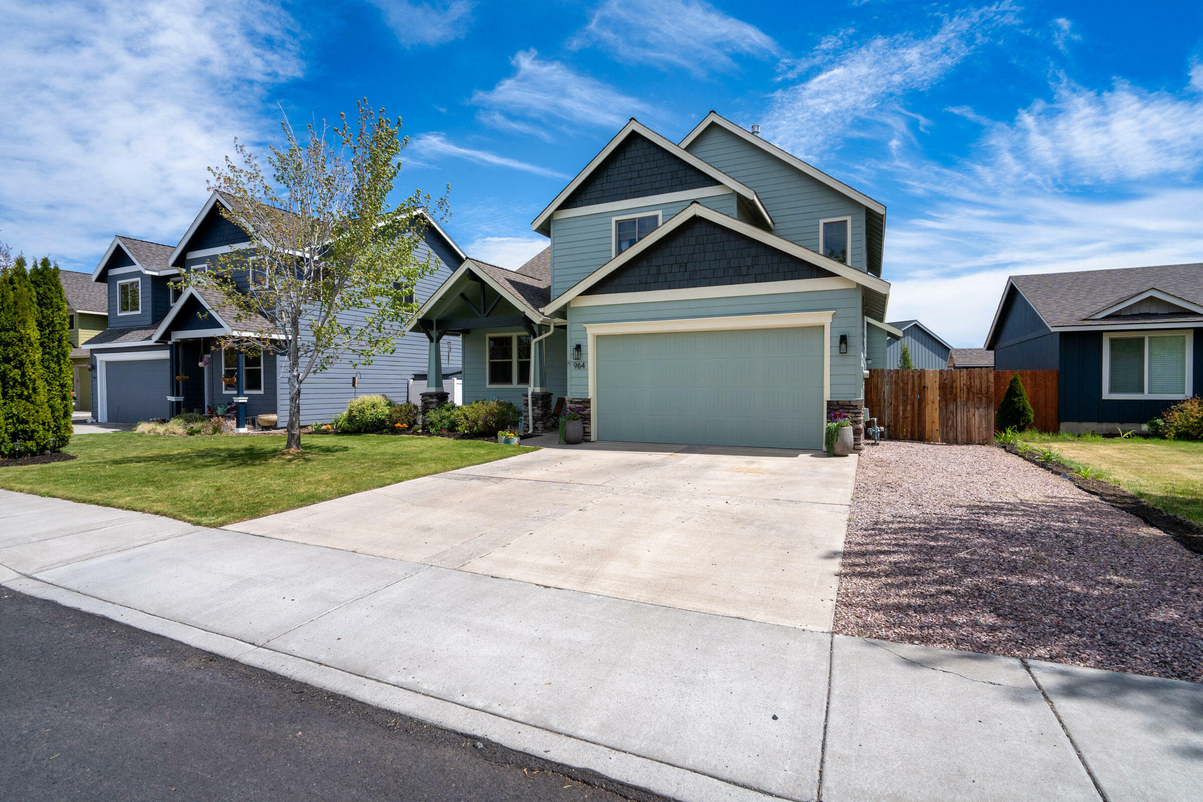 Property Photo: 964 SW 25th Lane OR 97756