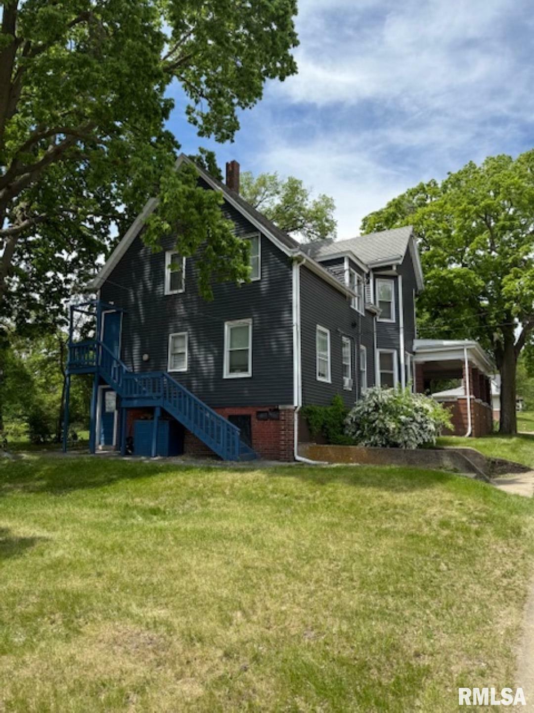 Property Photo: 2826 NE Madison Avenue IL 61603