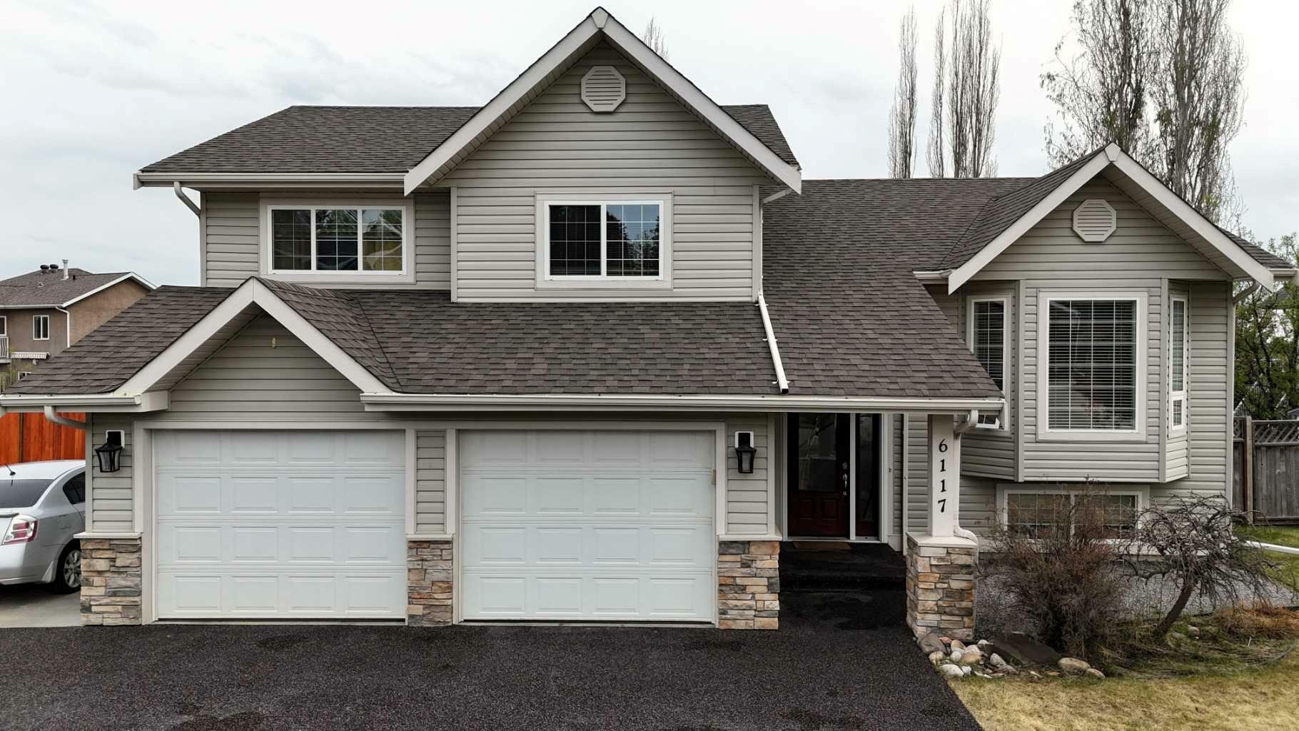 Property Photo: 6117 11 Avenue AB T7E 1Y8