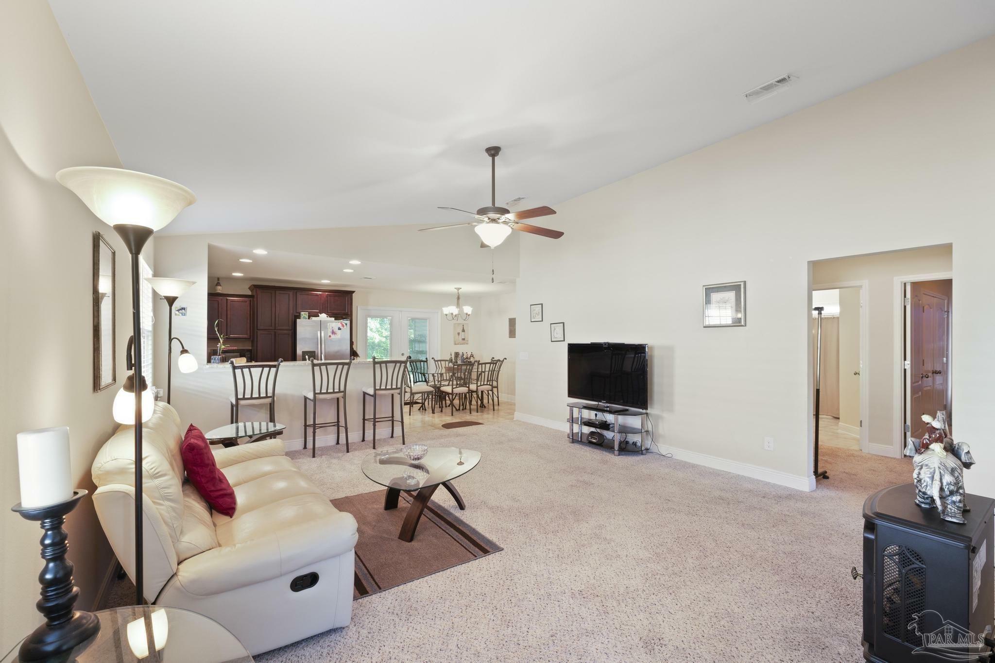 Property Photo: 5183 Teresa Dr FL 32583