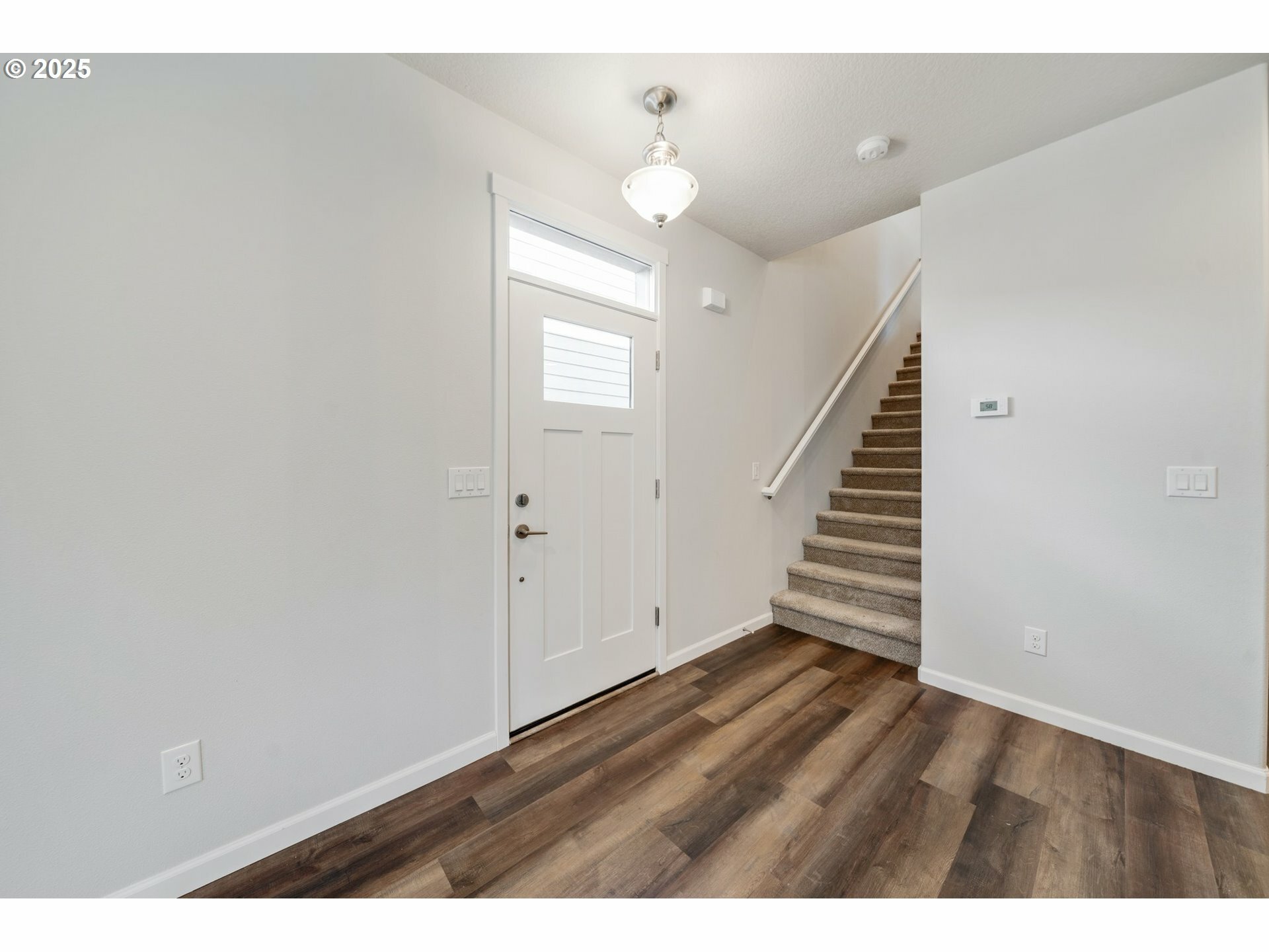 Property Photo: 5721 NE 59th Cir WA 98661