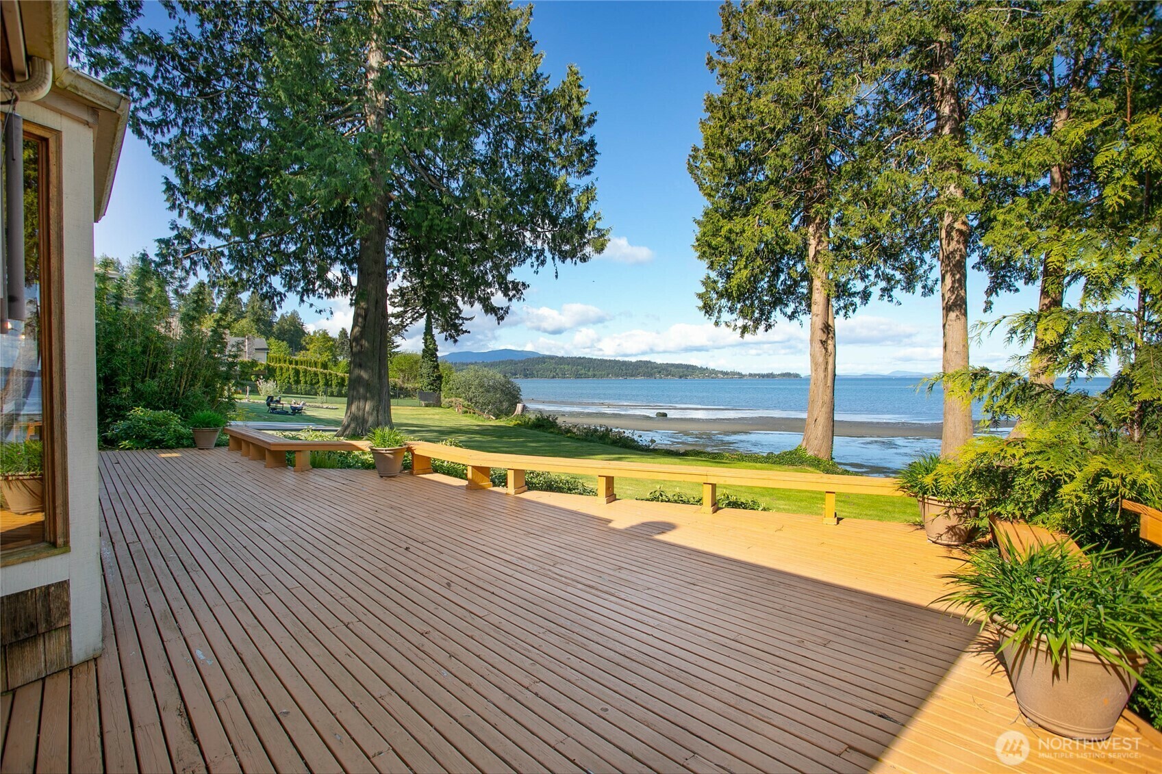 Property Photo: 3003 Haxton Way WA 98226