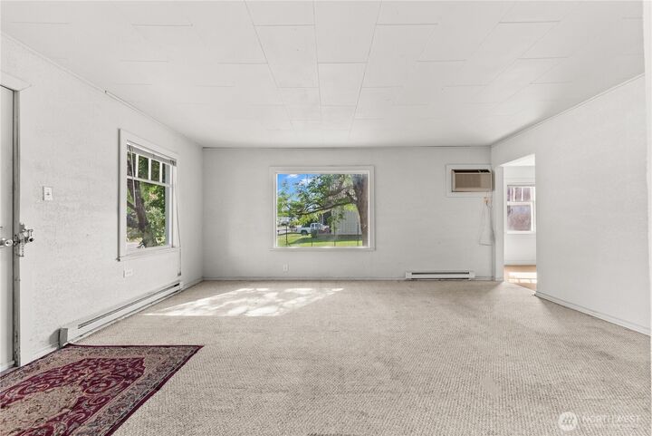 Property Photo: 649 2nd Avenue N WA 98840