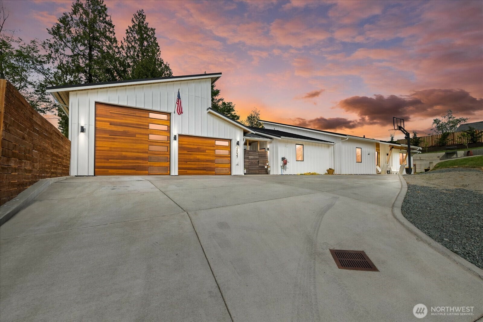 24027  Dolphin Lane  Mount Vernon WA 98274 photo