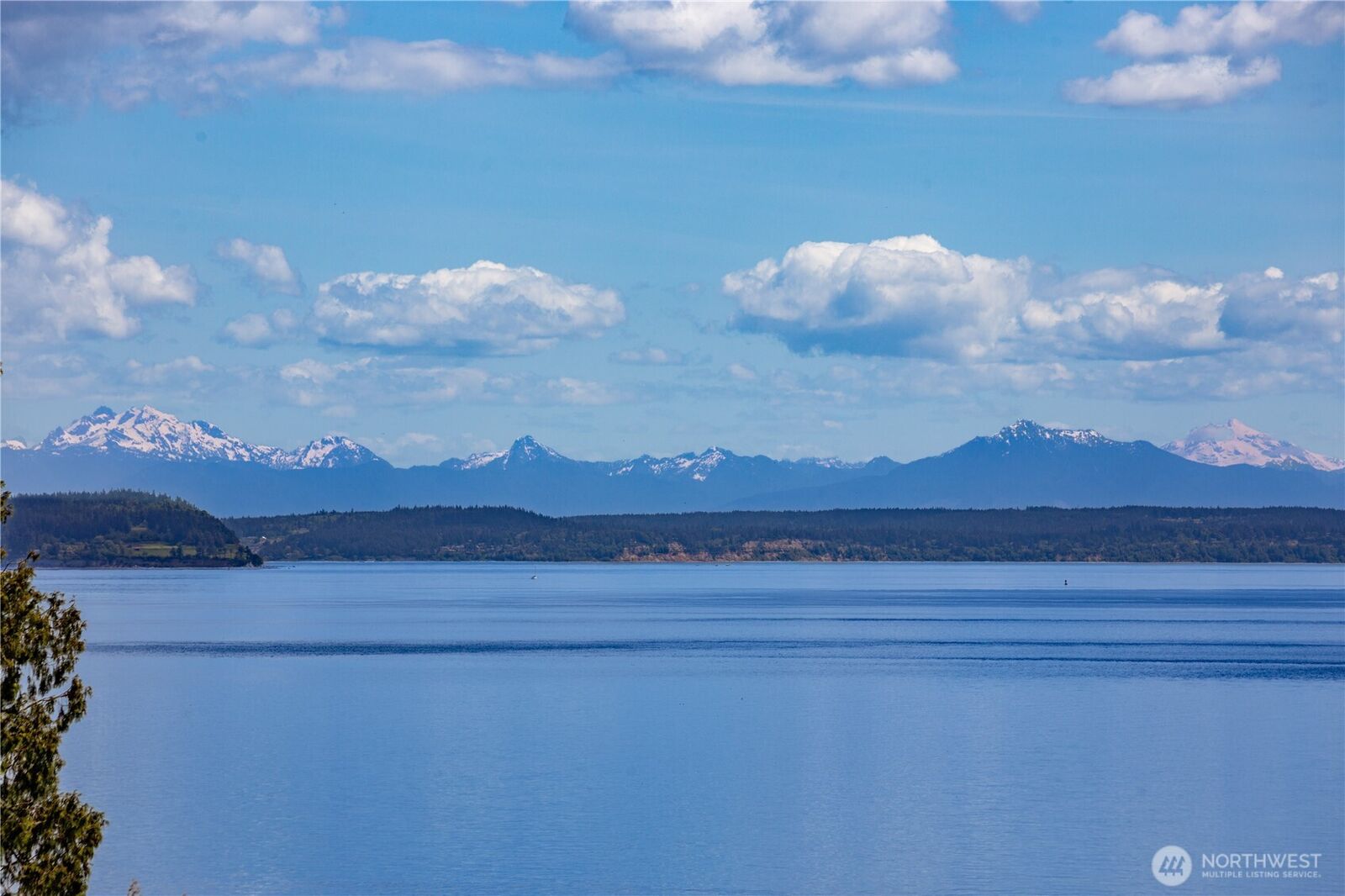 Property Photo:  82  Montgomery Lane  WA 98365 
