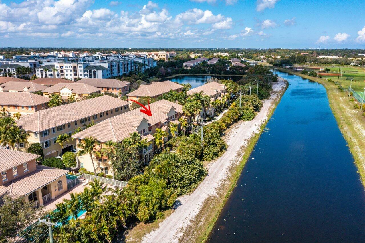 Property Photo: 1450 Via Alferi FL 33426
