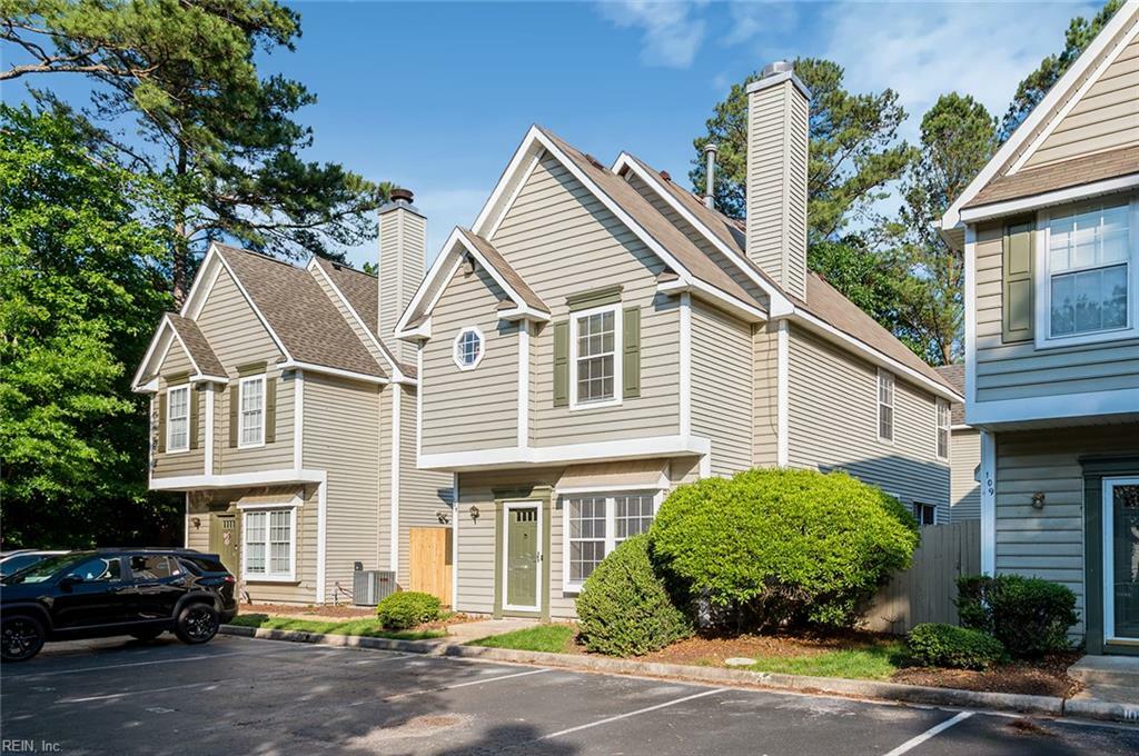 Property Photo: 105 Watson Dr VA 23602