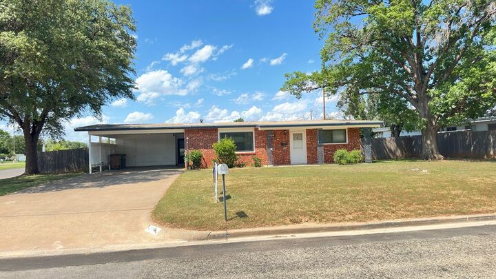 Property Photo:  2770 Southwestern Ave  TX 76904 