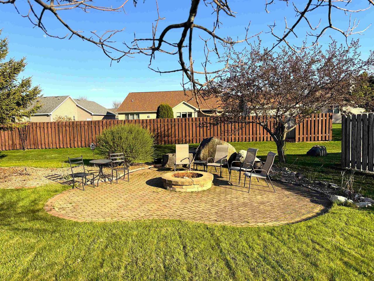Property Photo: 1923 Creek Side Drive WI 54956