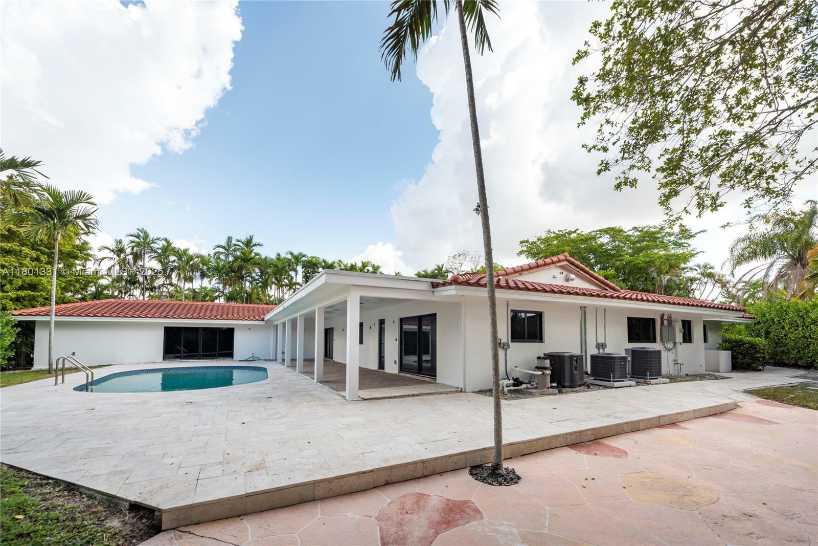 Property Photo: 2800 Palmer Dr FL 33021