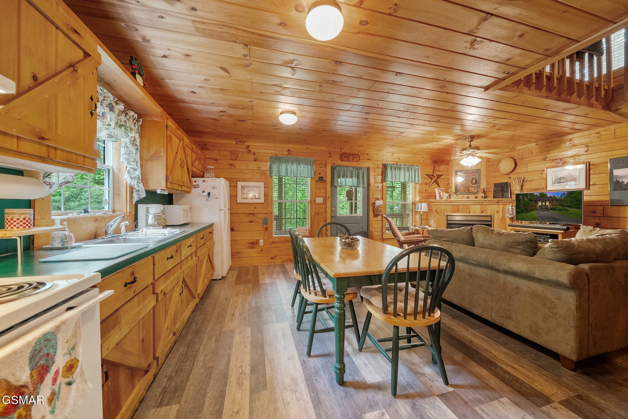 Property Photo: 1830 Cherry View Lane TN 37876