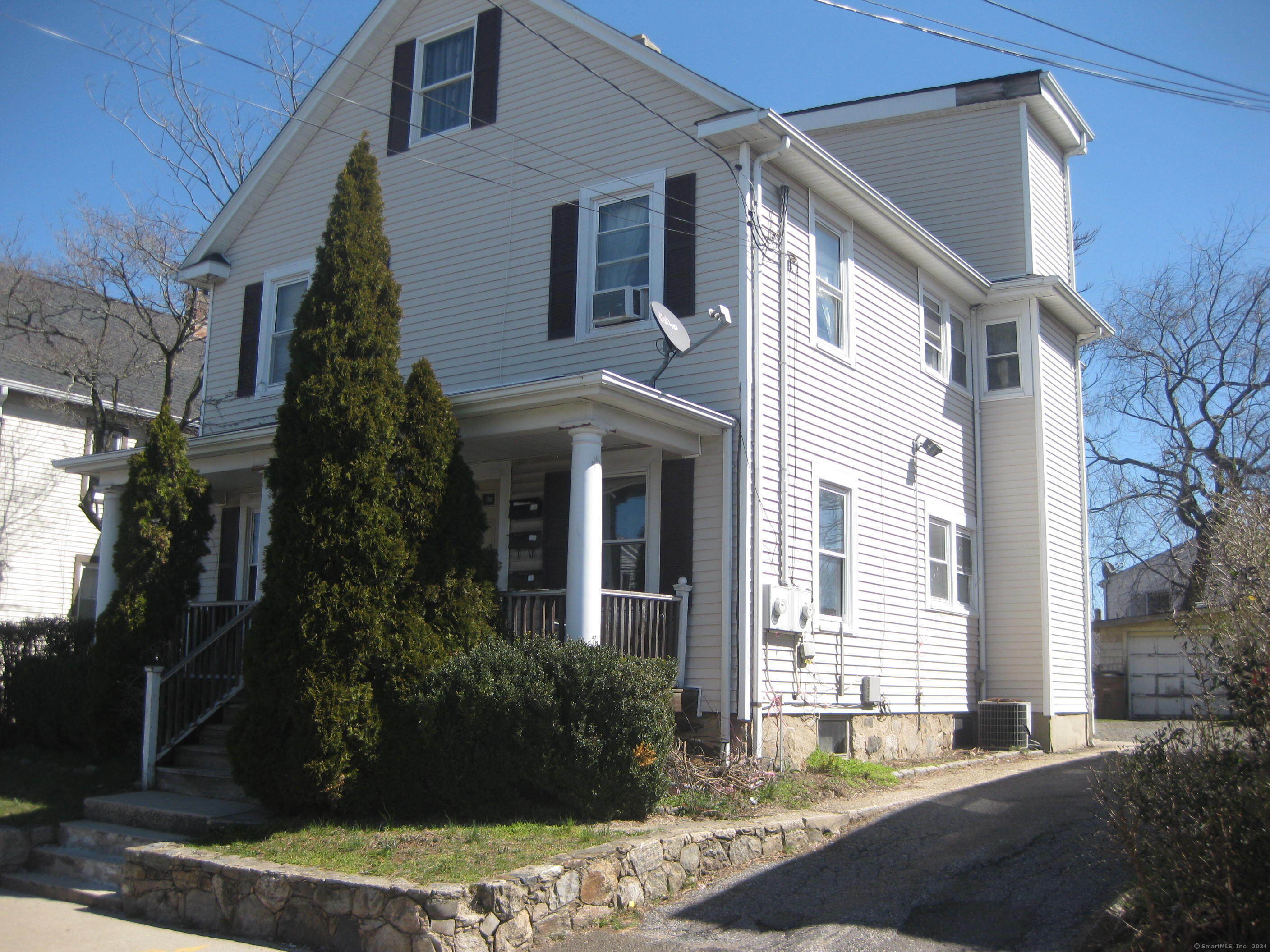 Property Photo:  56 Horton Street  CT 06902 