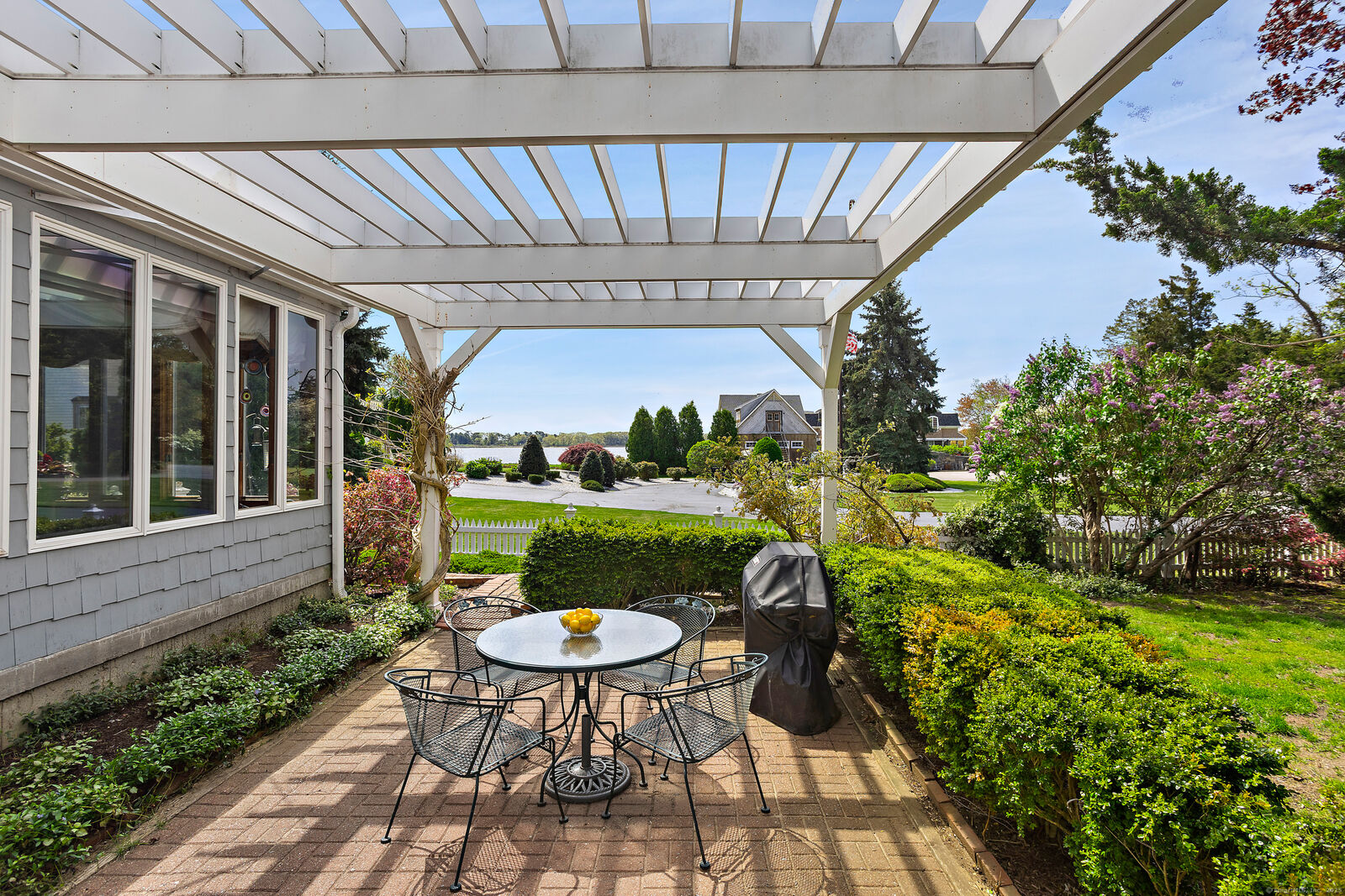 Property Photo:  1 Lighthouse Lane  CT 06475 