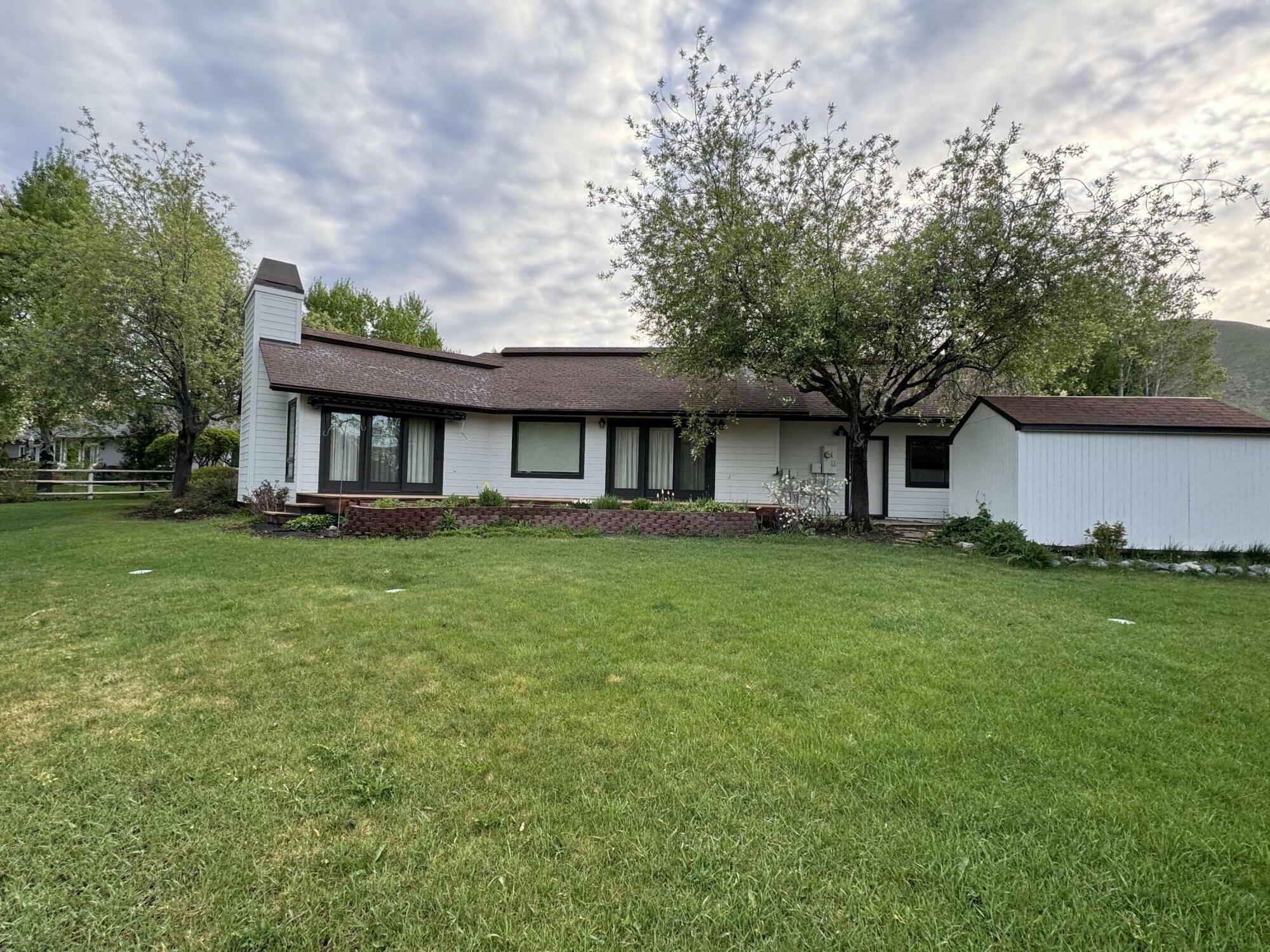 Property Photo: 1641 Northridge Dr ID 83333