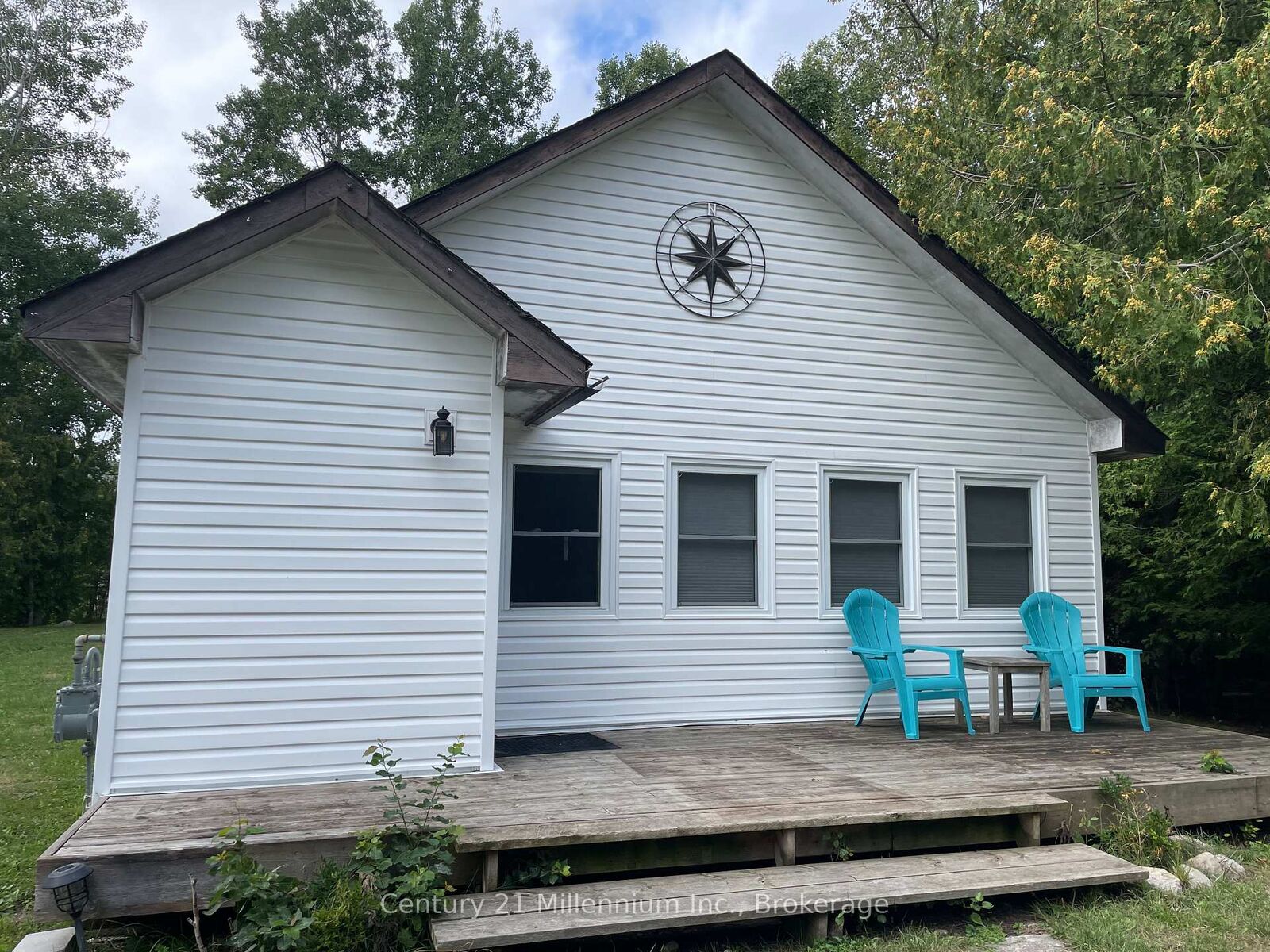 Property Photo:  114 Chamonix Crescent  ON L9Y 3Z2 