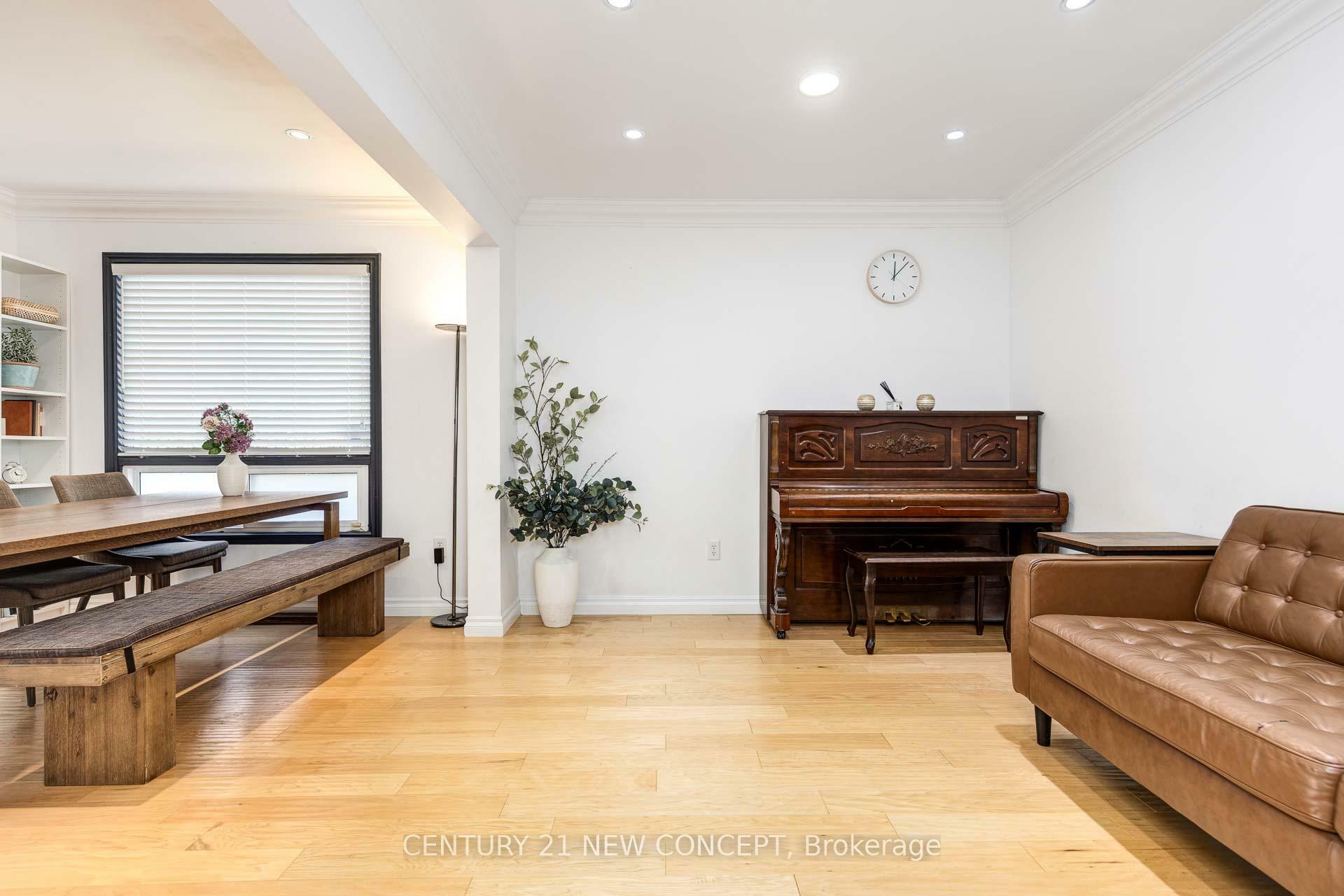 Property Photo: 88 Bradbeer Crescent ON L4J 5N1