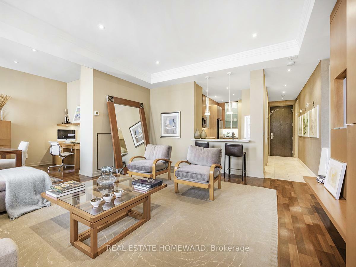 Property Photo: 48 St Clair Avenue W 702 ON M4V 2Z2