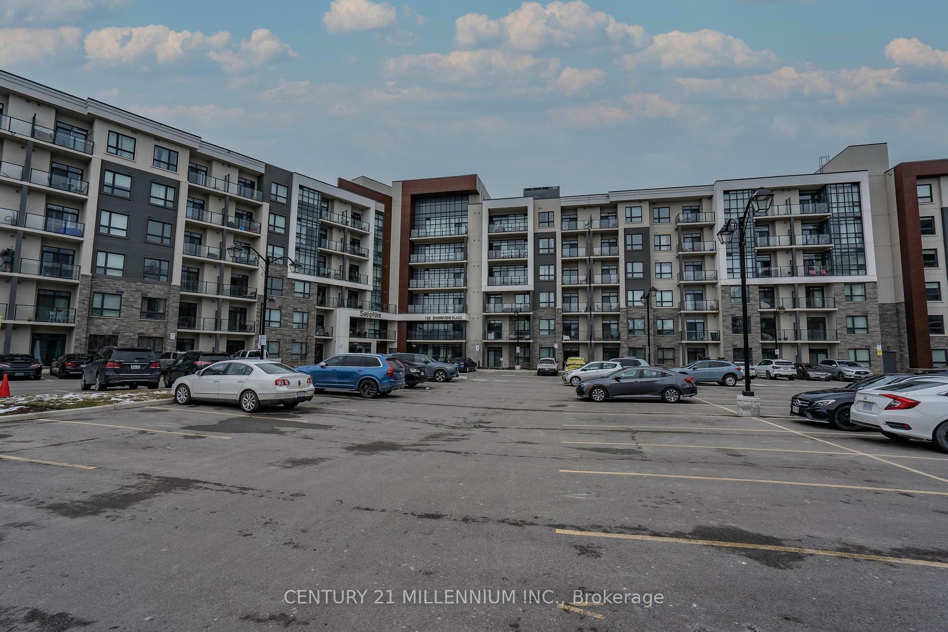 Property Photo: 125 Shoreview Place W 125 ON L8E 0K3