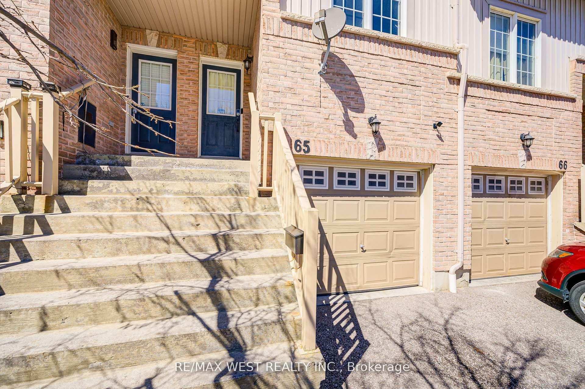 Photo de la propriété: 735 Sheppard Avenue 65 ON L1V 7K5