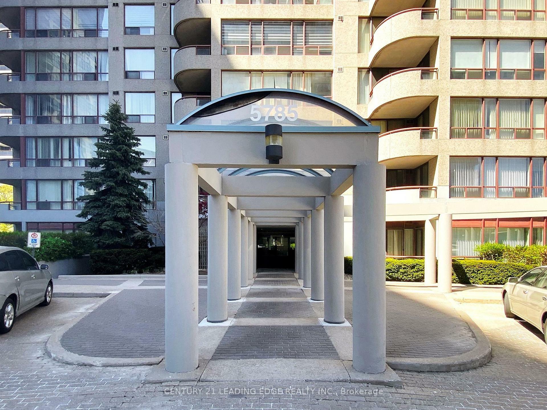 Property Photo: 5785 Yonge Street Ph404 ON M2M 4J2