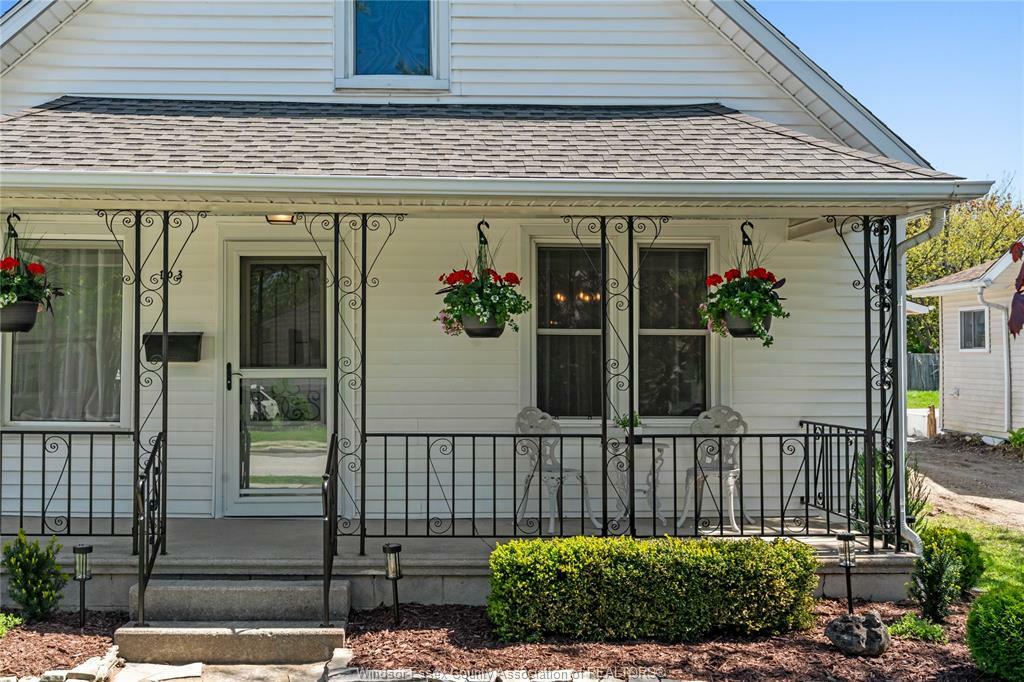 Property Photo: 103 St. James ON N8M 1E5