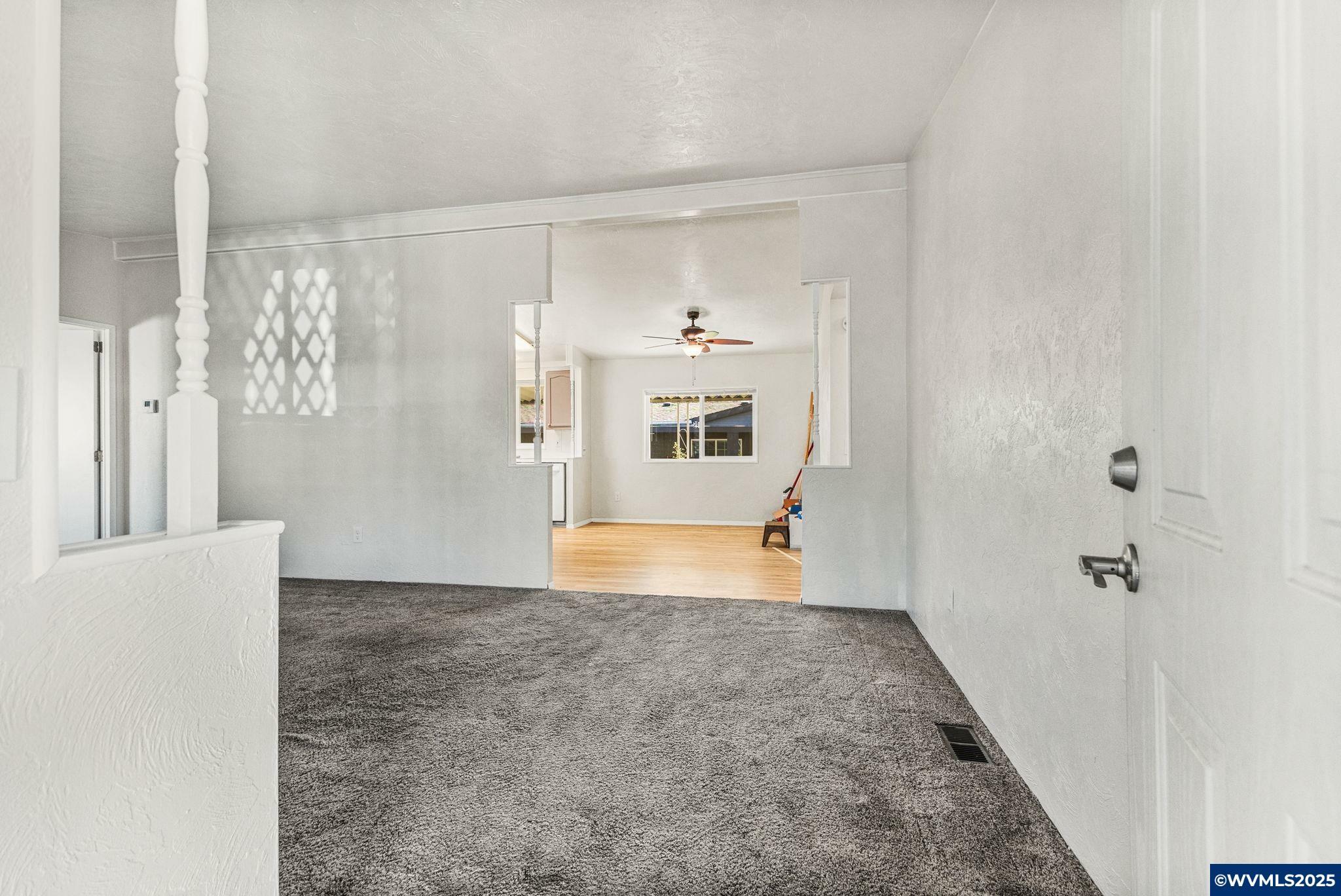 Property Photo: 10523 SE Linwood Av 7 OR 97222