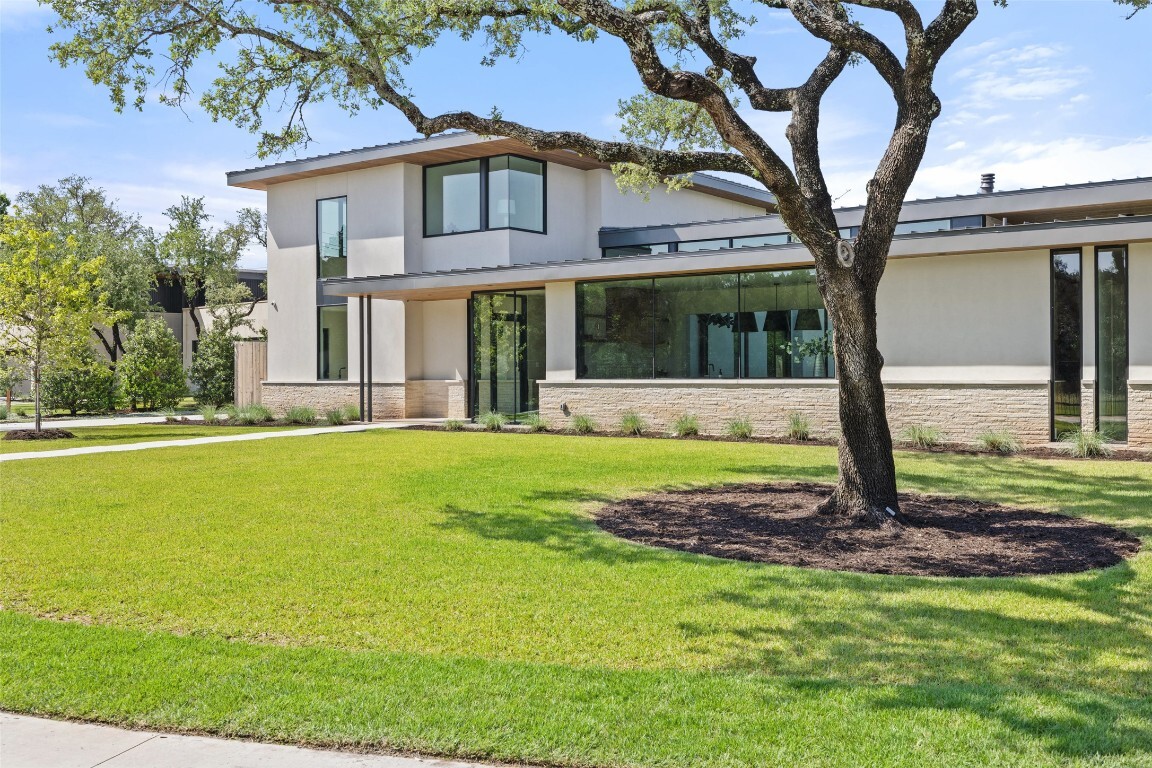 1604 Barclay Drive  Austin TX 78746 photo