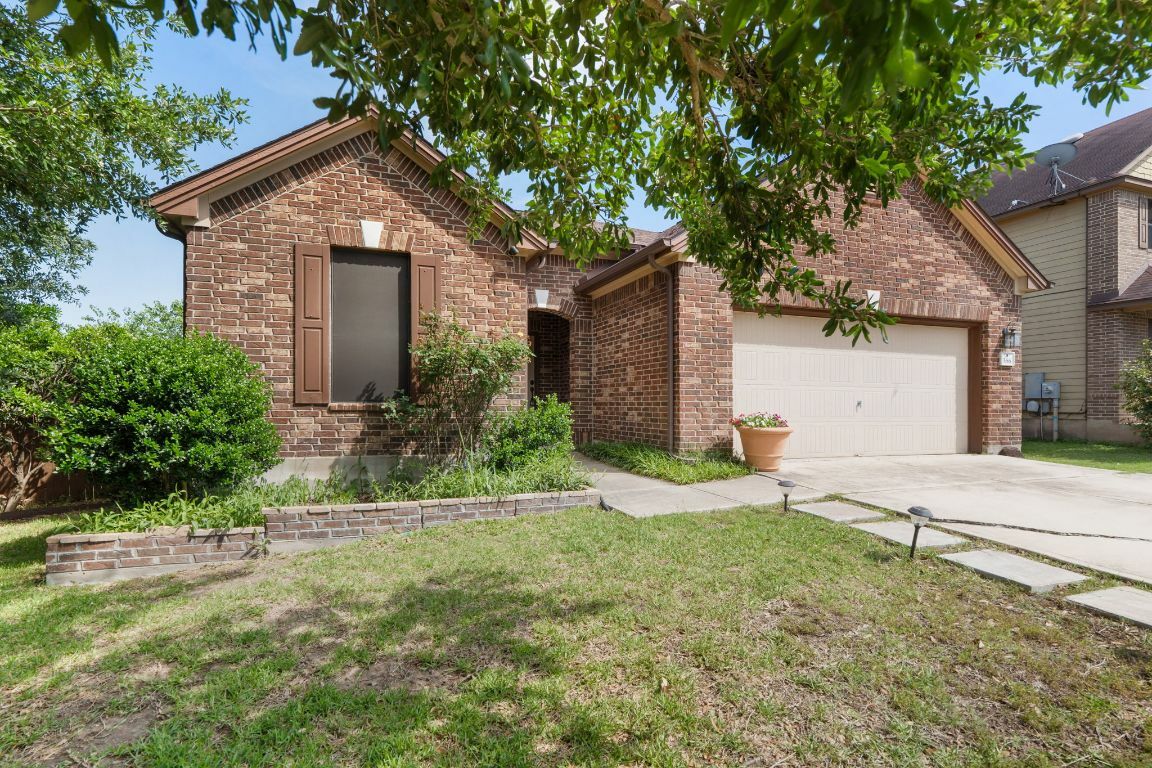 Property Photo: 366 Matthews Lane TX 78640