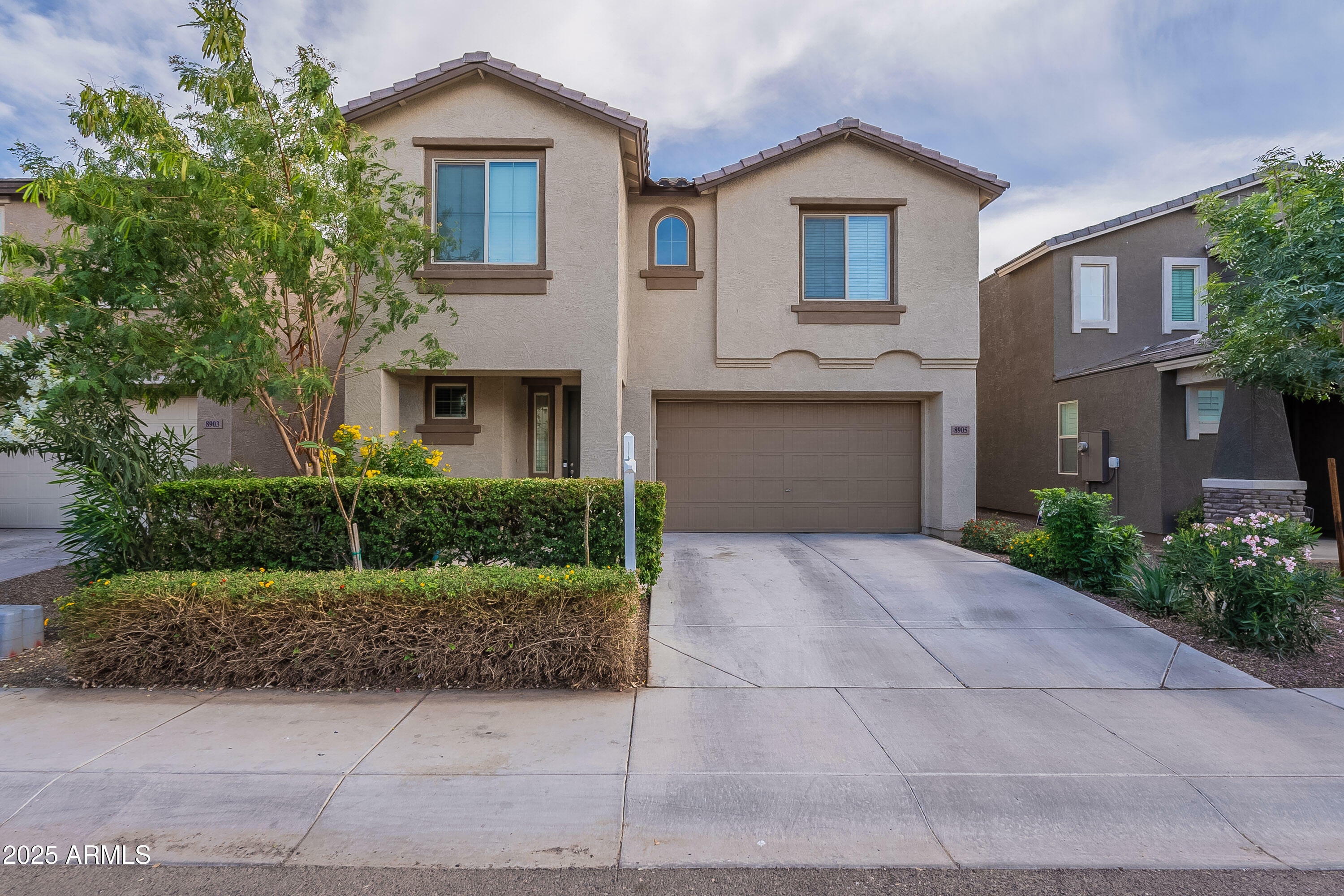 Property Photo: 8905 W Jefferson Street AZ 85353