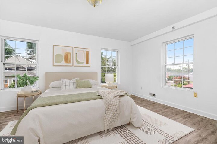 Property Photo:  15 S Pine Avenue  NJ 08052 