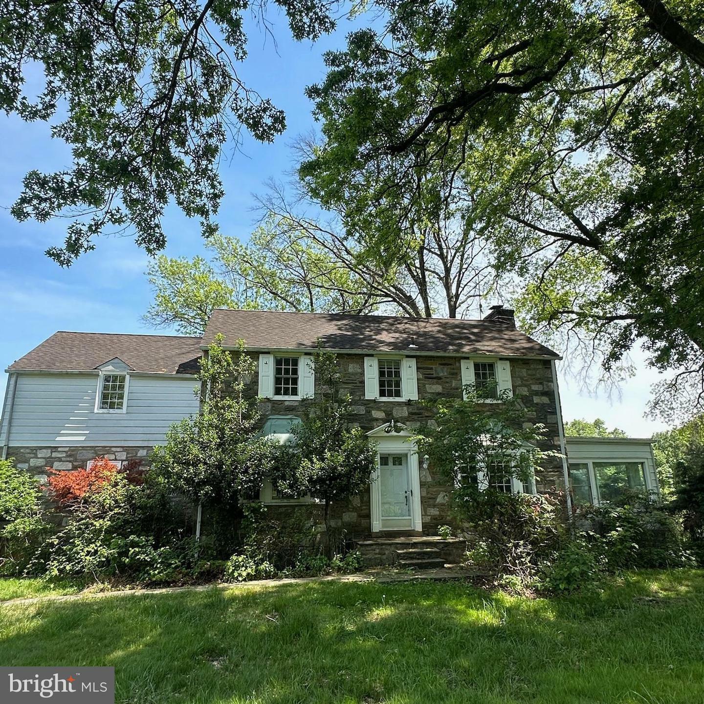 Property Photo: 1524 Cedar Hill Road PA 19002